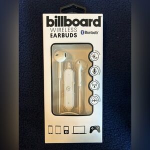 Billboard Wireless Earbuds White NWT